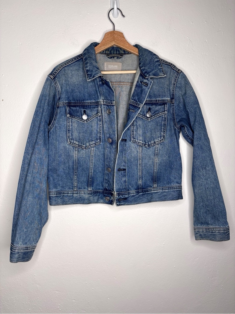 Everlane The Shrunken Classic Denim Jacket Size L EUC